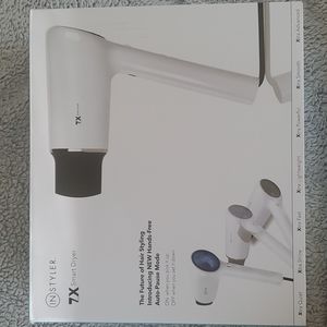 NWT Instyler 7x smart dryer